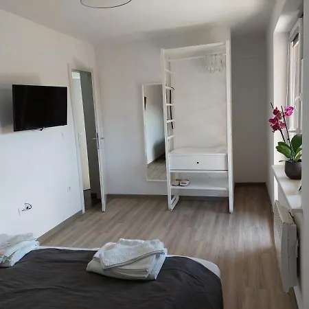 Apartment Trubarjeva33, Near Ljubljana, Free Parking Velike Lasce Extérieur photo
