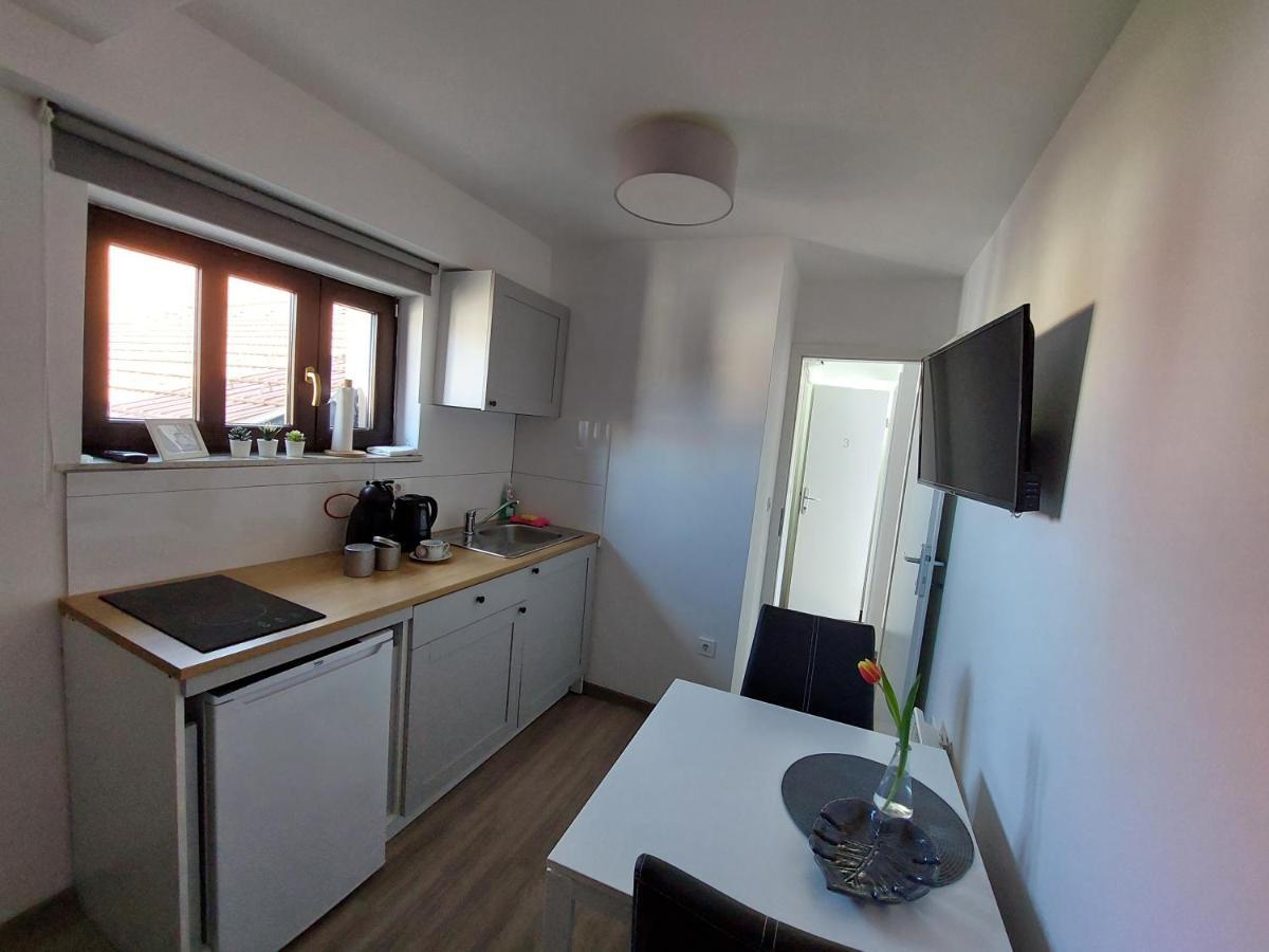 Trubarjeva33, Near Ljubljana, Free Parking Appartement